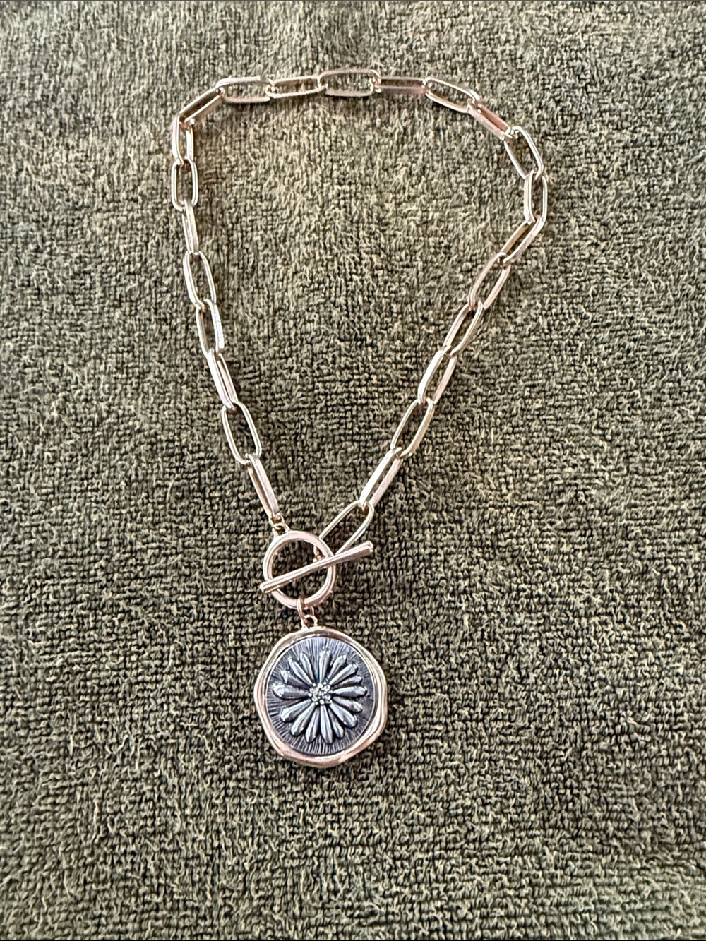 Silver Daisy Medallion with gold chain Toggle Necklace - New